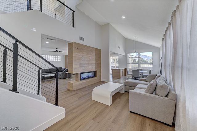 1317 Fox Acres Drive, Las Vegas, NV 89134