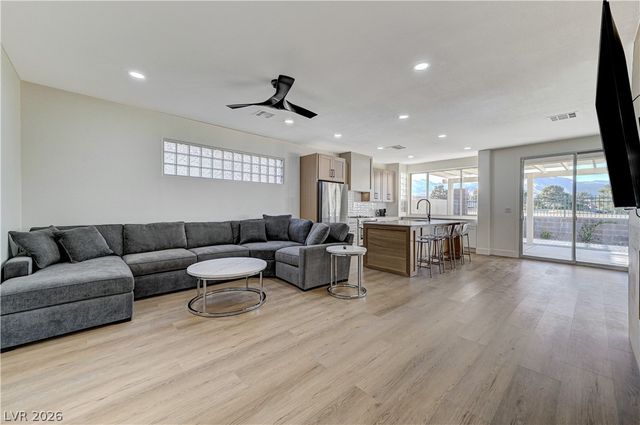 1317 Fox Acres Drive, Las Vegas, NV 89134