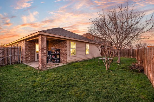 1401 Savannah Ridge Drive, Princeton, TX 75407