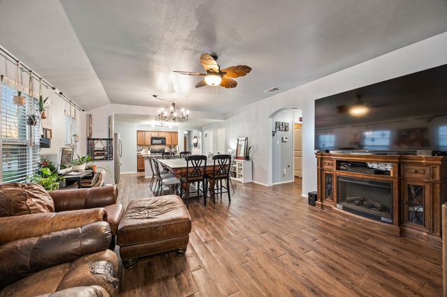 1401 Savannah Ridge Drive, Princeton, TX 75407