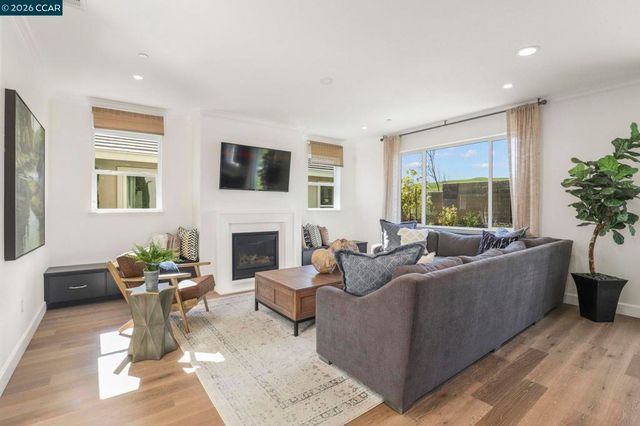 515 Yarrow Dr, Fairfield, CA 94534