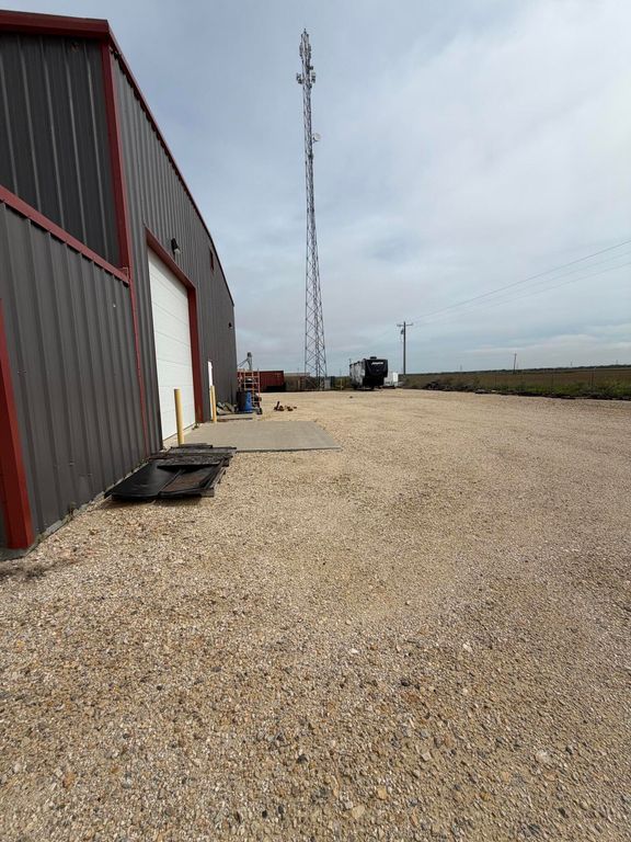 Image 12 of property listing at 6656 Spindle Top Road, San Angelo, TX 76901