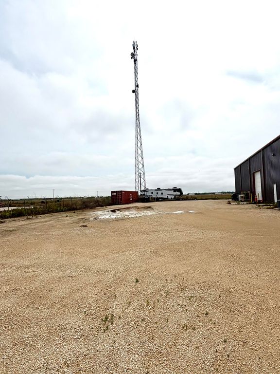 Image 15 of property listing at 6656 Spindle Top Road, San Angelo, TX 76901