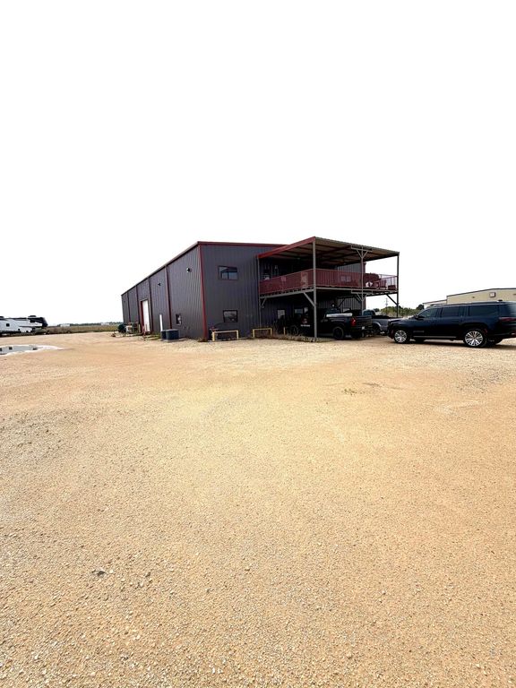 Image 16 of property listing at 6656 Spindle Top Road, San Angelo, TX 76901