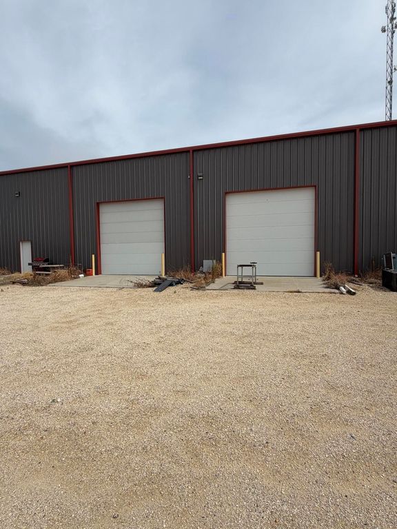Image 2 of property listing at 6656 Spindle Top Road, San Angelo, TX 76901