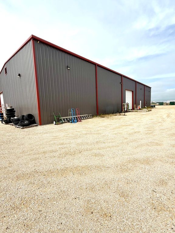 Image 6 of property listing at 6656 Spindle Top Road, San Angelo, TX 76901