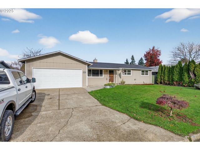 1100 S IVY St, Cornelius, OR 97113