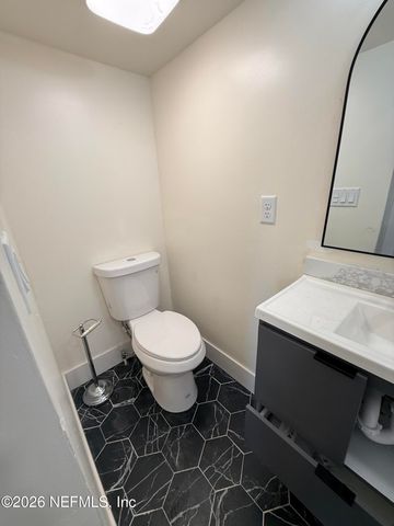 30 W 12TH Street, Jacksonville, FL 32206