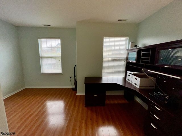 2206 Ambassador Ct, Franklin Twp., NJ 08873