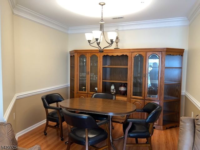 2206 Ambassador Ct, Franklin Twp., NJ 08873