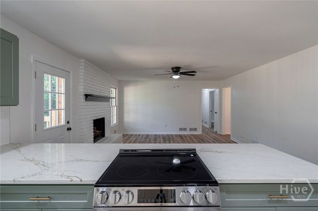 400 Sandstone Drive, Athens, GA 30605