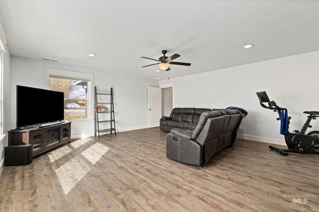 26138 Libby Lane, Middleton, ID 83644