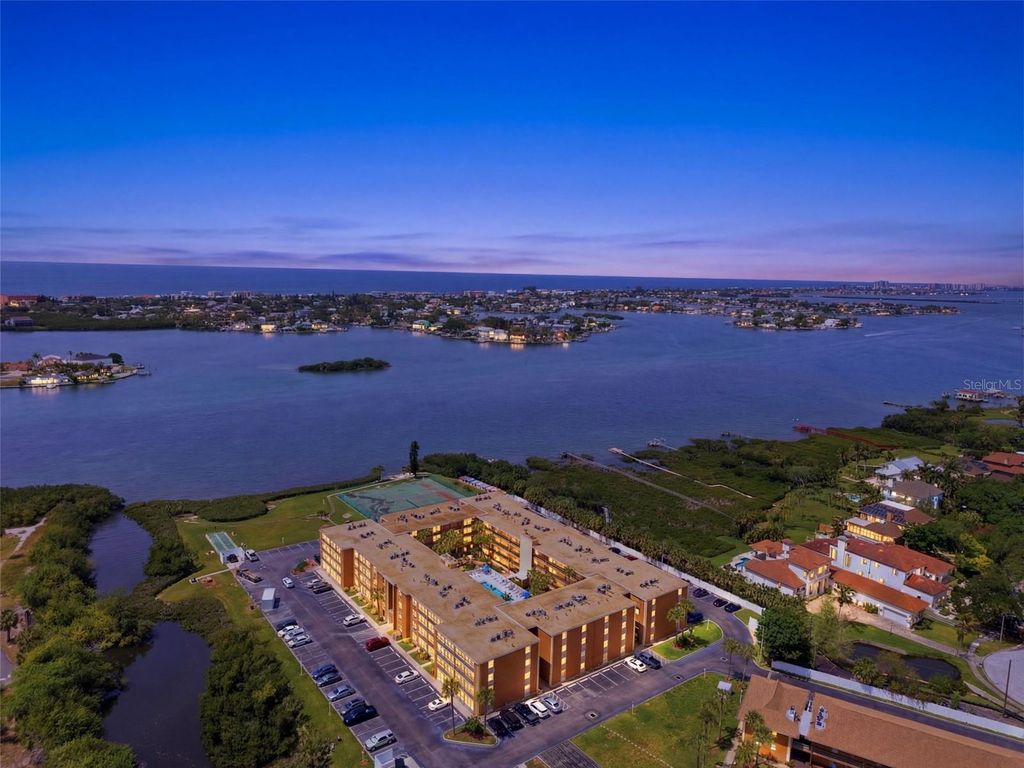 12760 INDIAN ROCKS ROAD 1065, Largo, FL 33774