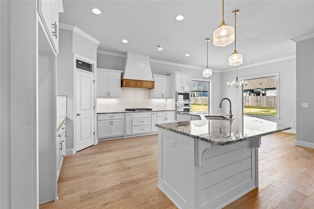 1341 Greyback Lane, Centerton, AR 72719