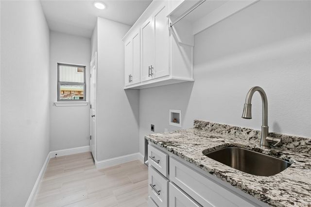 1341 Greyback Lane, Centerton, AR 72719