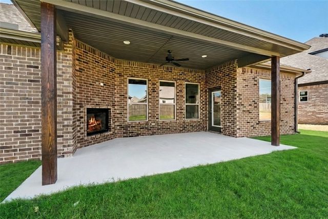 1341 Greyback Lane, Centerton, AR 72719