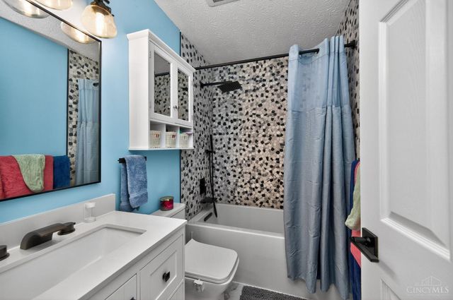 167 Shoemaker Drive, Loveland, OH 45140