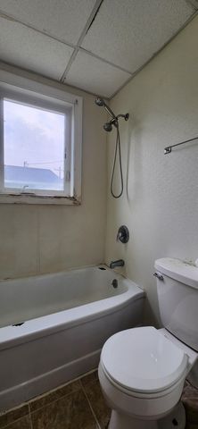 209 4th Street SE, Valley City, ND 58072