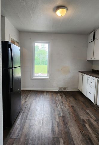 209 4th Street SE, Valley City, ND 58072