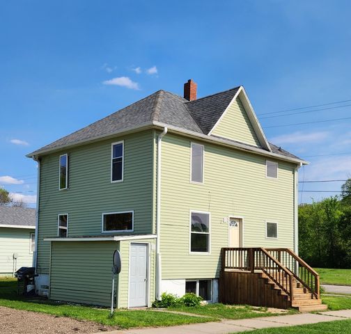 209 4th Street SE, Valley City, ND 58072