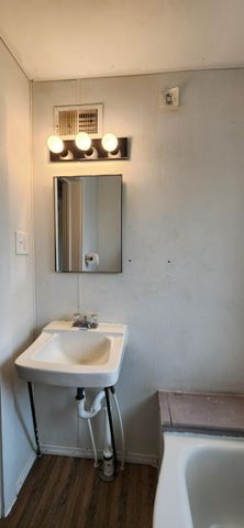 209 4th Street SE, Valley City, ND 58072