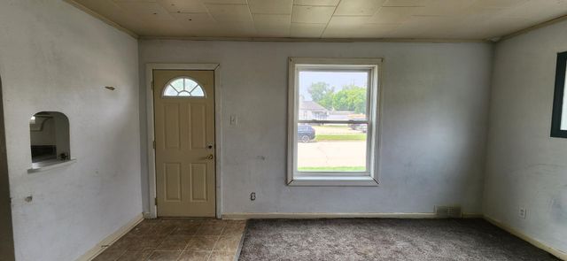 209 4th Street SE, Valley City, ND 58072