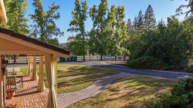 4780 Flying C Rd, Shingle Springs, CA 95682