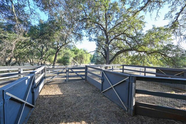4780 Flying C Rd, Shingle Springs, CA 95682
