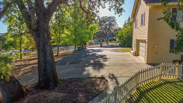 4780 Flying C Rd, Shingle Springs, CA 95682