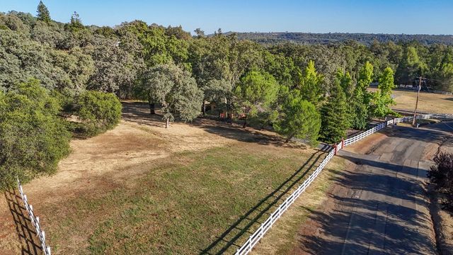 4780 Flying C Rd, Shingle Springs, CA 95682
