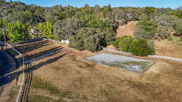 4780 Flying C Rd, Shingle Springs, CA 95682