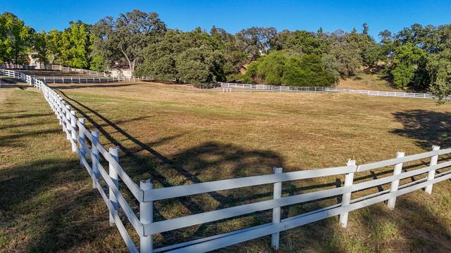 4780 Flying C Rd, Shingle Springs, CA 95682