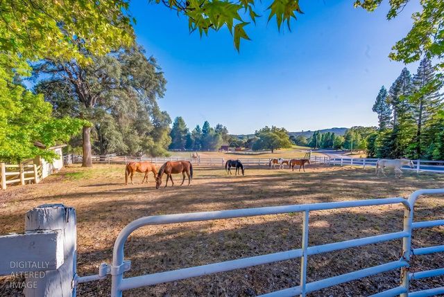 4780 Flying C Rd, Shingle Springs, CA 95682