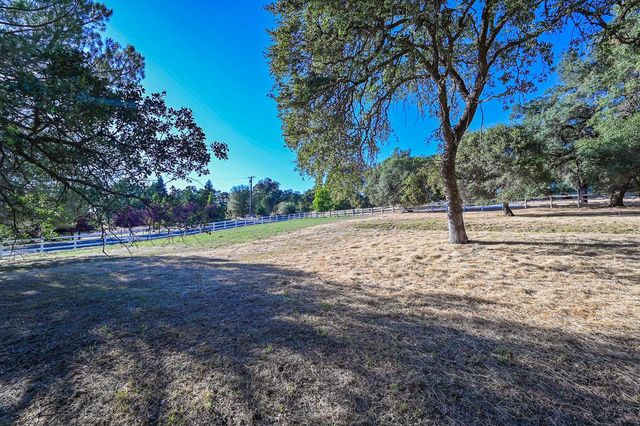 4780 Flying C Rd, Shingle Springs, CA 95682