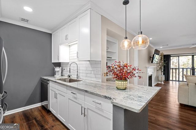 23103 Plantation Drive NE 103, Atlanta, GA 30324