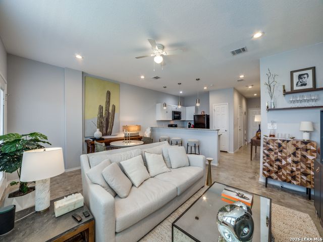 6906 CRESTWAY RD, San Antonio, TX 78239