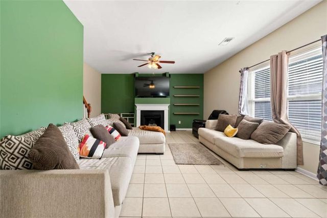 3892 Rosebud Park Drive, Snellville, GA 30039