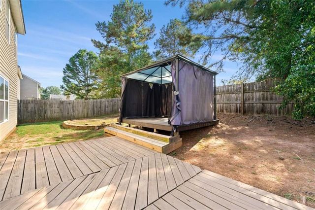 3892 Rosebud Park Drive, Snellville, GA 30039