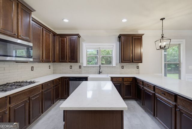 1060 Del Mar Club Drive, Dacula, GA 30019