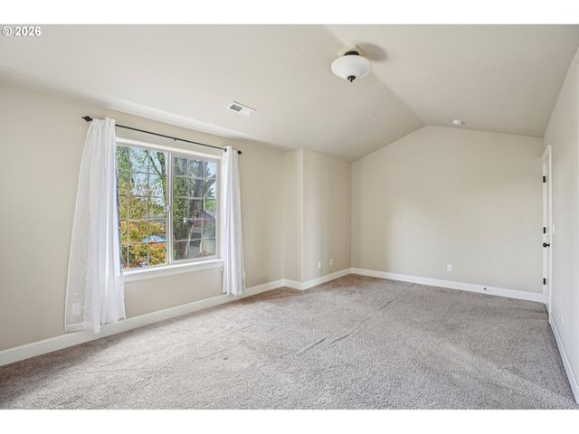 16958 Sw KAVITT Ln, Beaverton, OR 97078