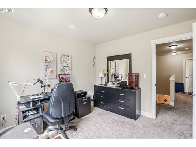 16958 Sw KAVITT Ln, Beaverton, OR 97078