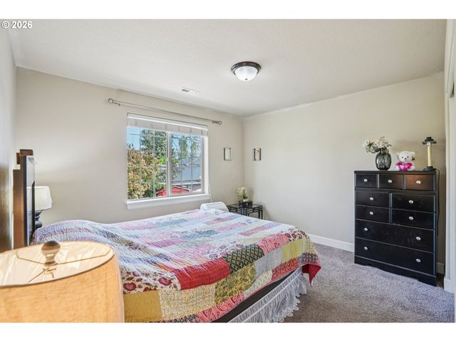 16958 Sw KAVITT Ln, Beaverton, OR 97078