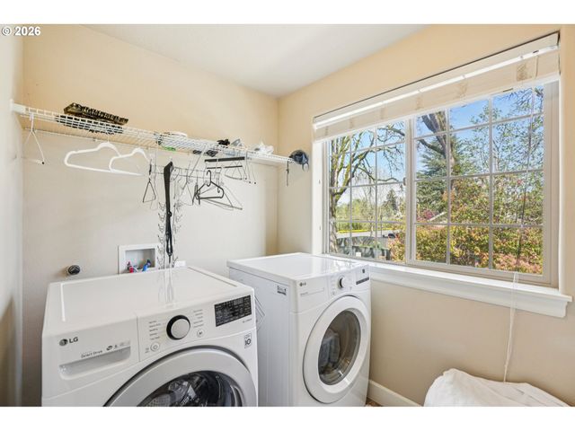 16958 Sw KAVITT Ln, Beaverton, OR 97078