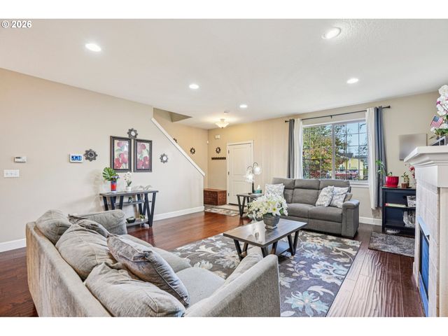 16958 Sw KAVITT Ln, Beaverton, OR 97078