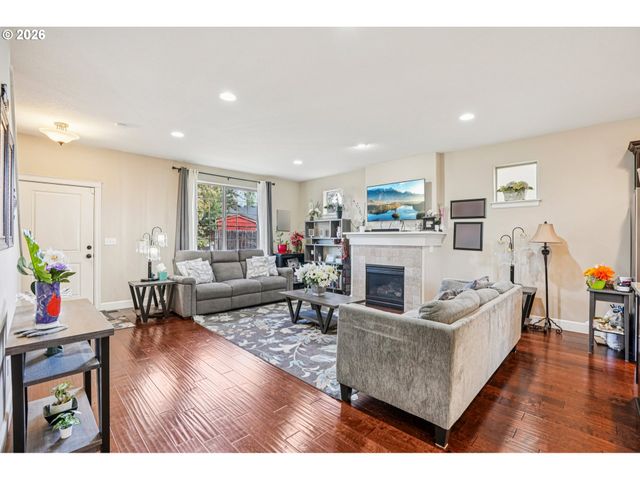 16958 Sw KAVITT Ln, Beaverton, OR 97078