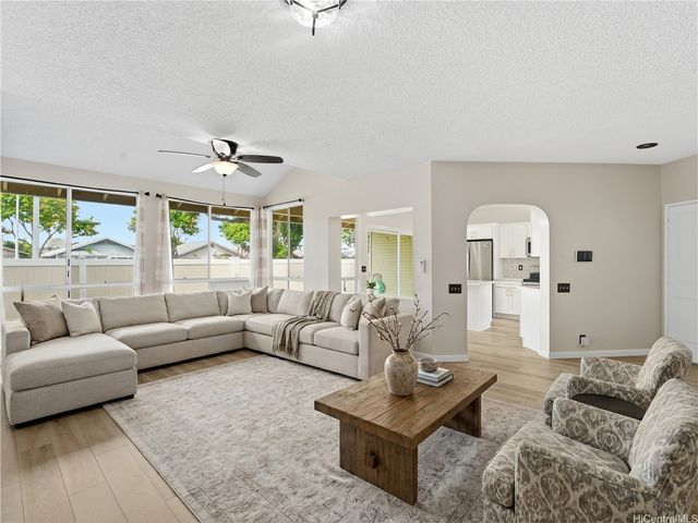 91-950 Laaulu Street 42E, Ewa Beach, HI 96706