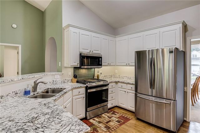 5612 Old Fox Trail, Greensboro, NC 27407