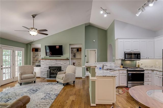 5612 Old Fox Trail, Greensboro, NC 27407