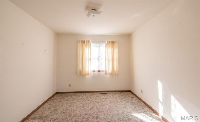 1220 4th Street, Portage Des Sioux, MO 63373