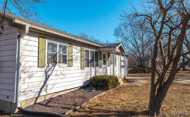 1220 4th Street, Portage Des Sioux, MO 63373